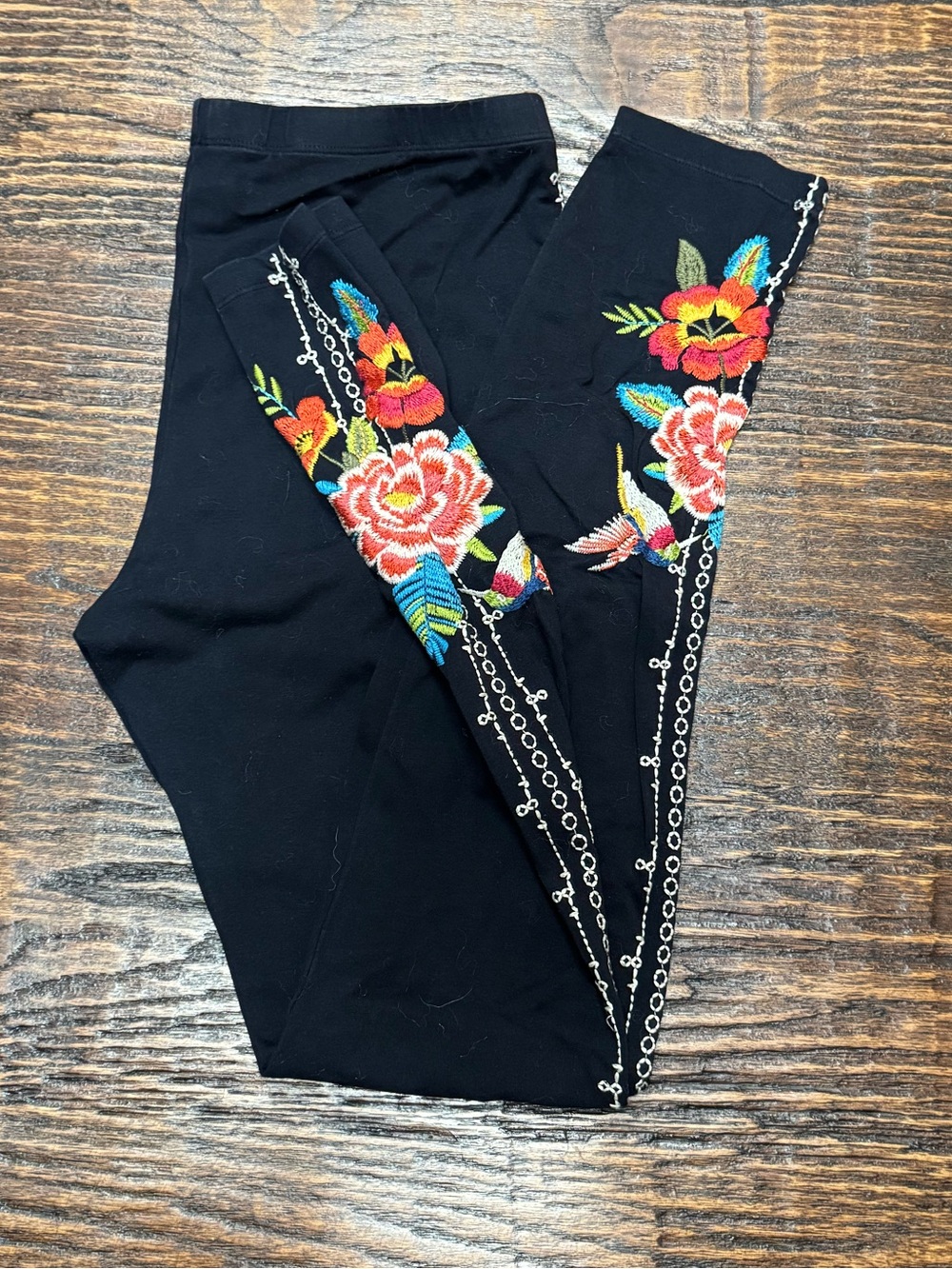 Johnny Was Black Floral Embroidered Leggings S